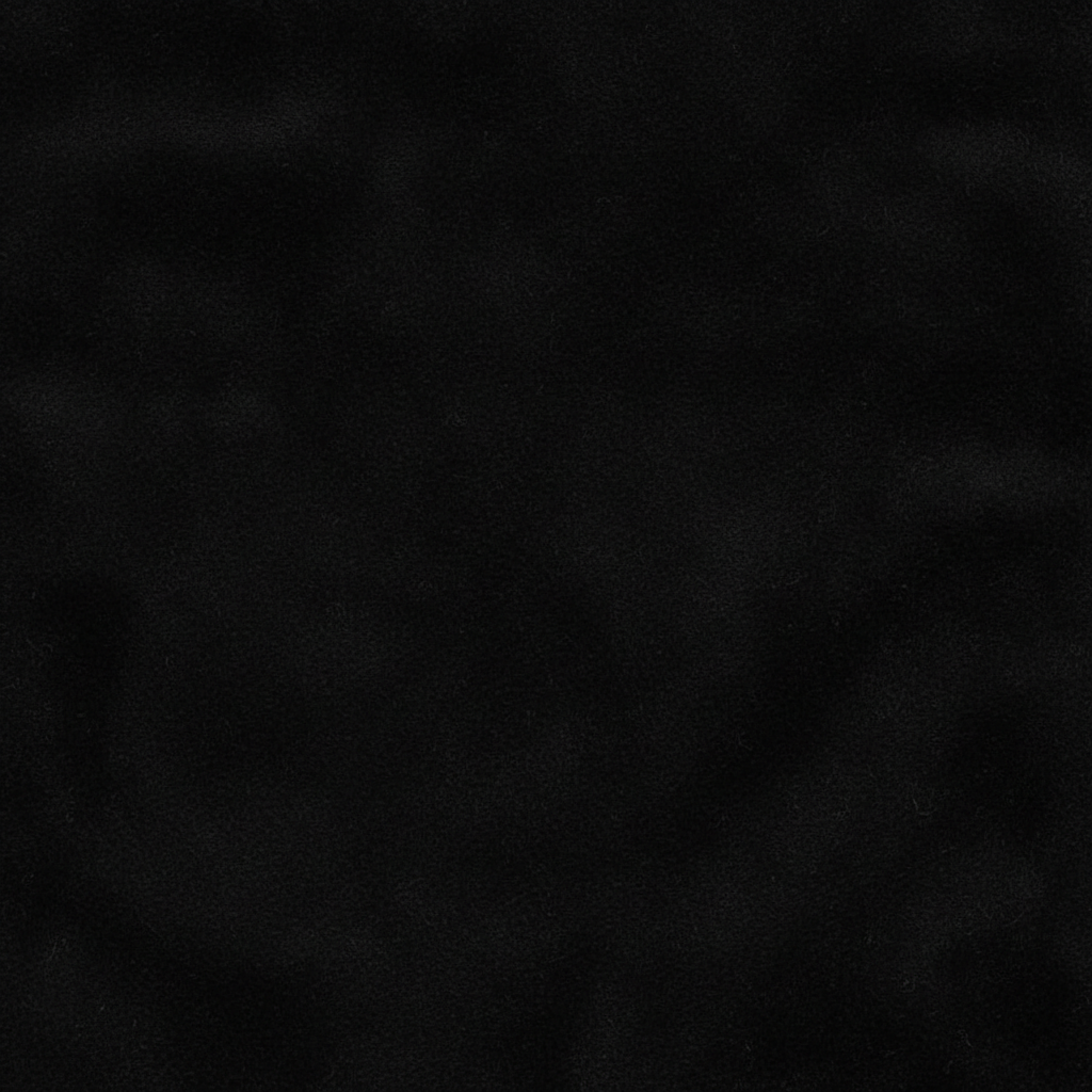 Juste le coloris noir velours mat sans rien d'autres.